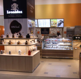 レオニダス旭川西店(CoCoMAMEYA meets Leonidas)